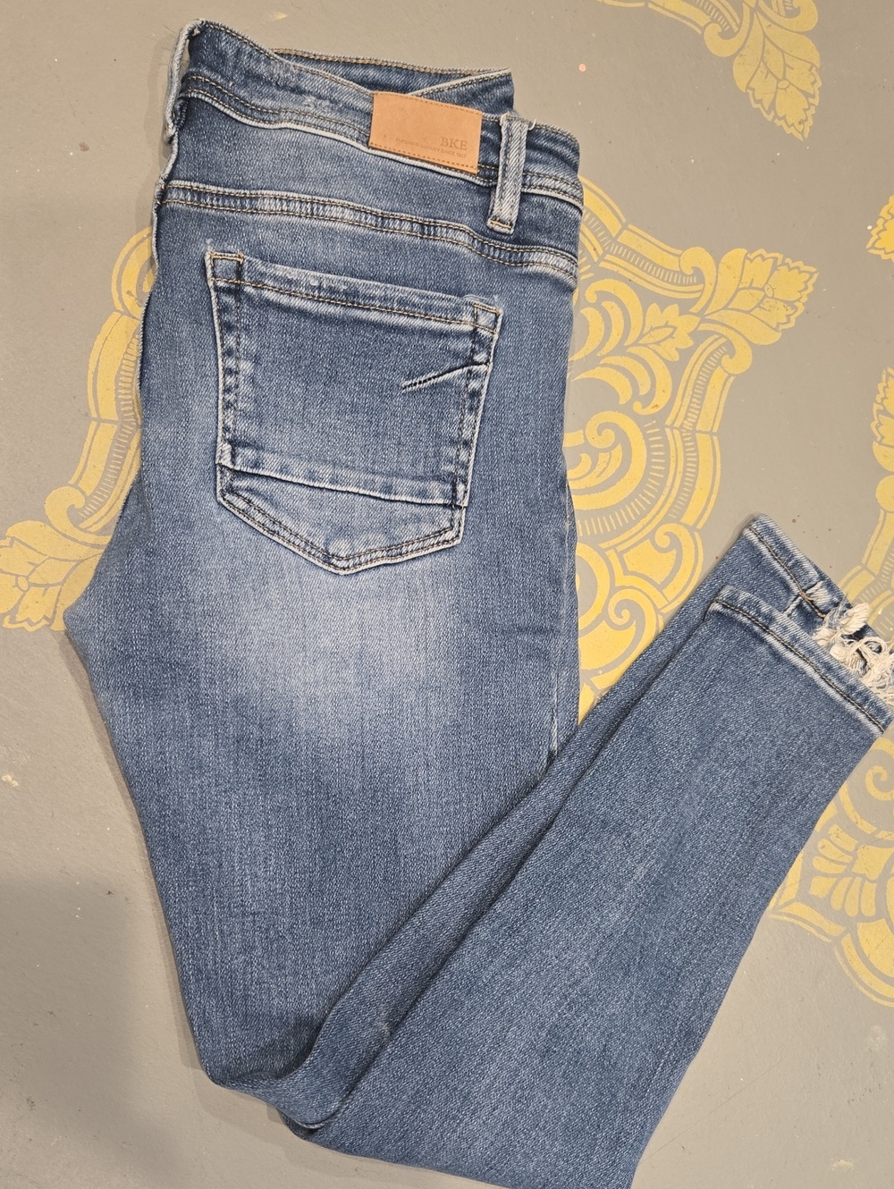 BKE Women's Light Blue Skinny Jeans